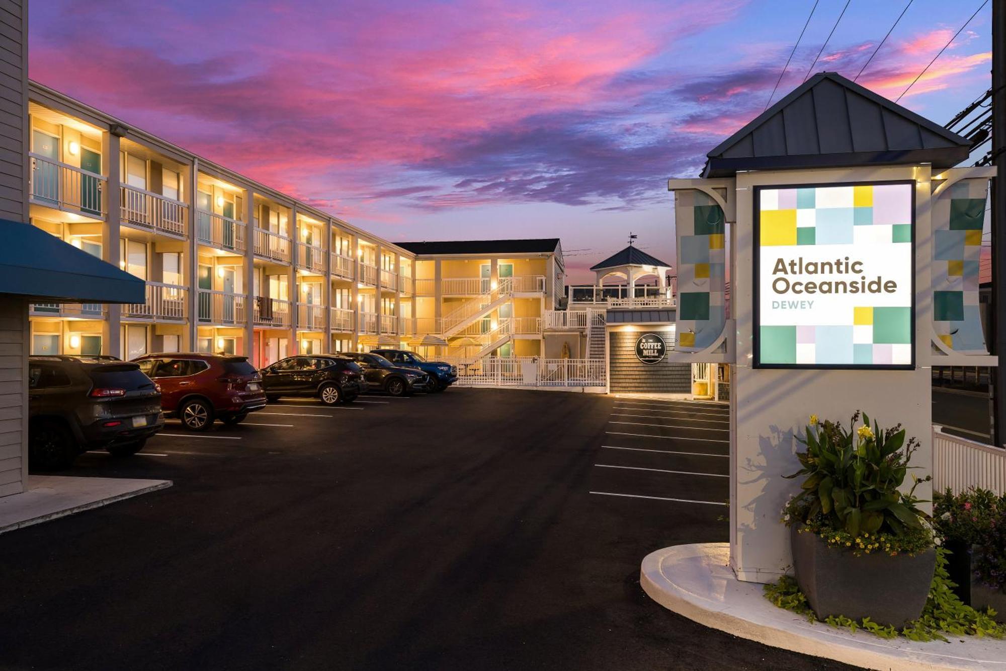 Hotel Atlantic Oceanside Dewey à Dewey Beach Extérieur photo