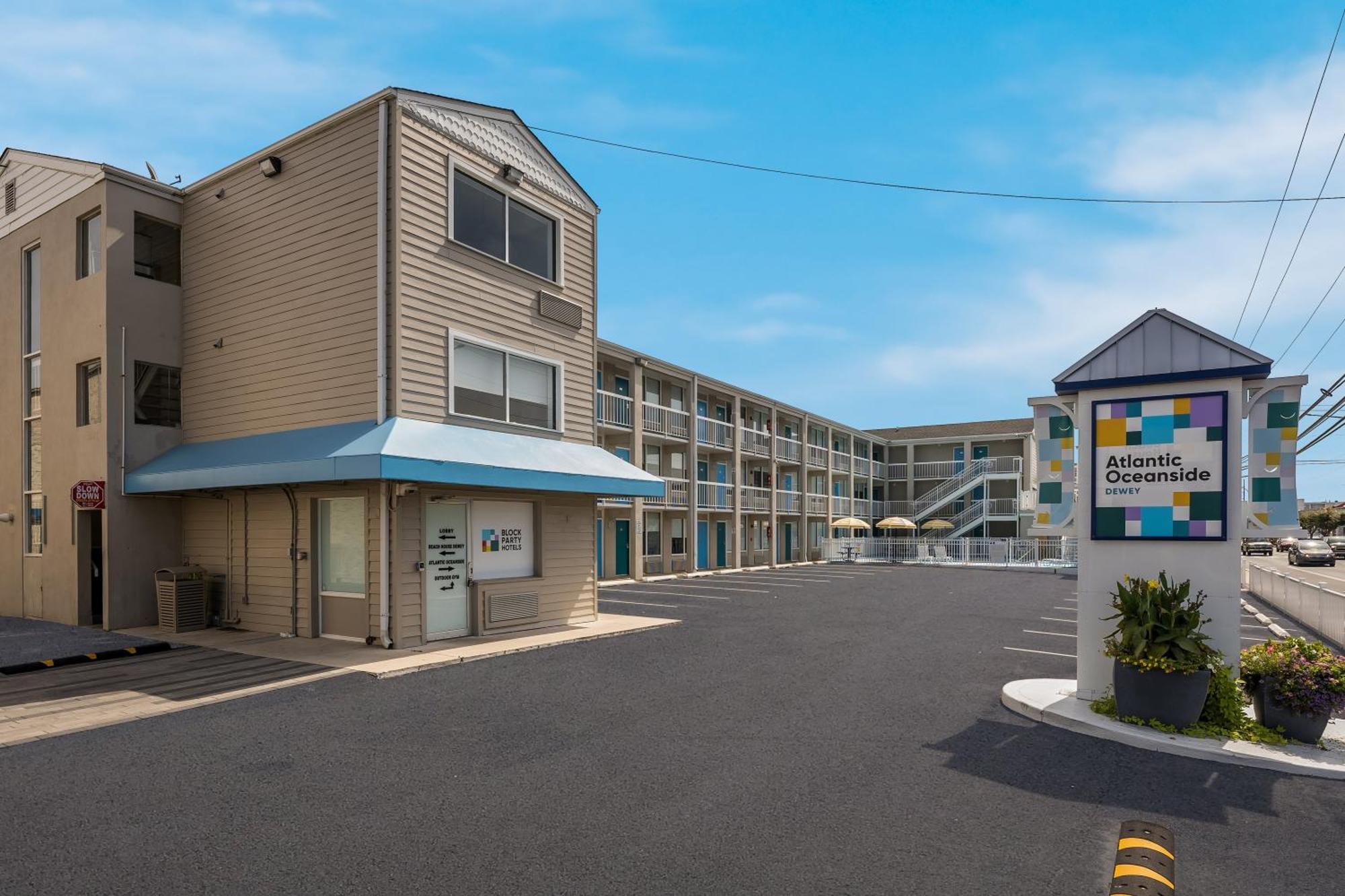 Hotel Atlantic Oceanside Dewey à Dewey Beach Extérieur photo