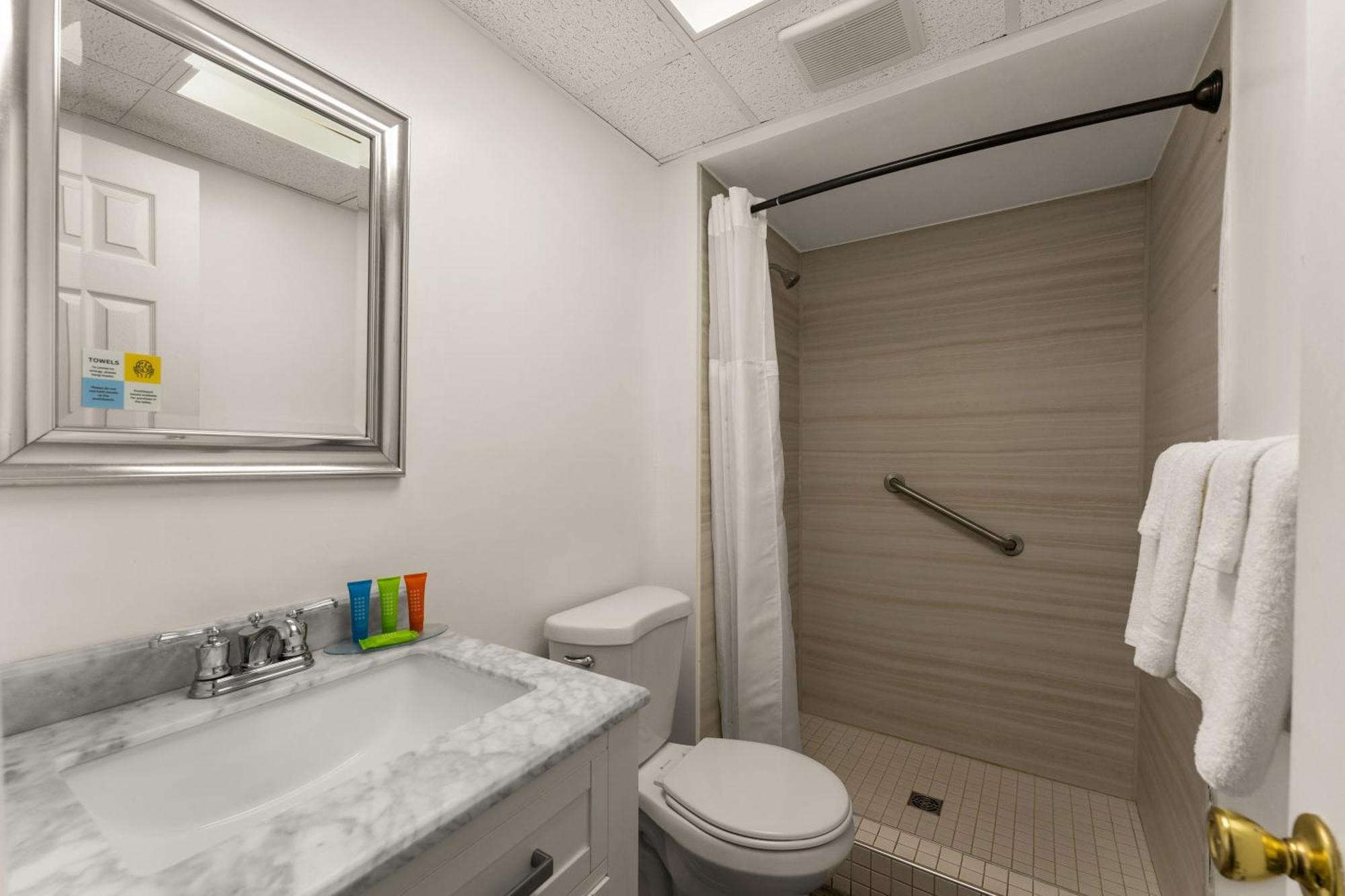 Hotel Atlantic Oceanside Dewey à Dewey Beach Extérieur photo